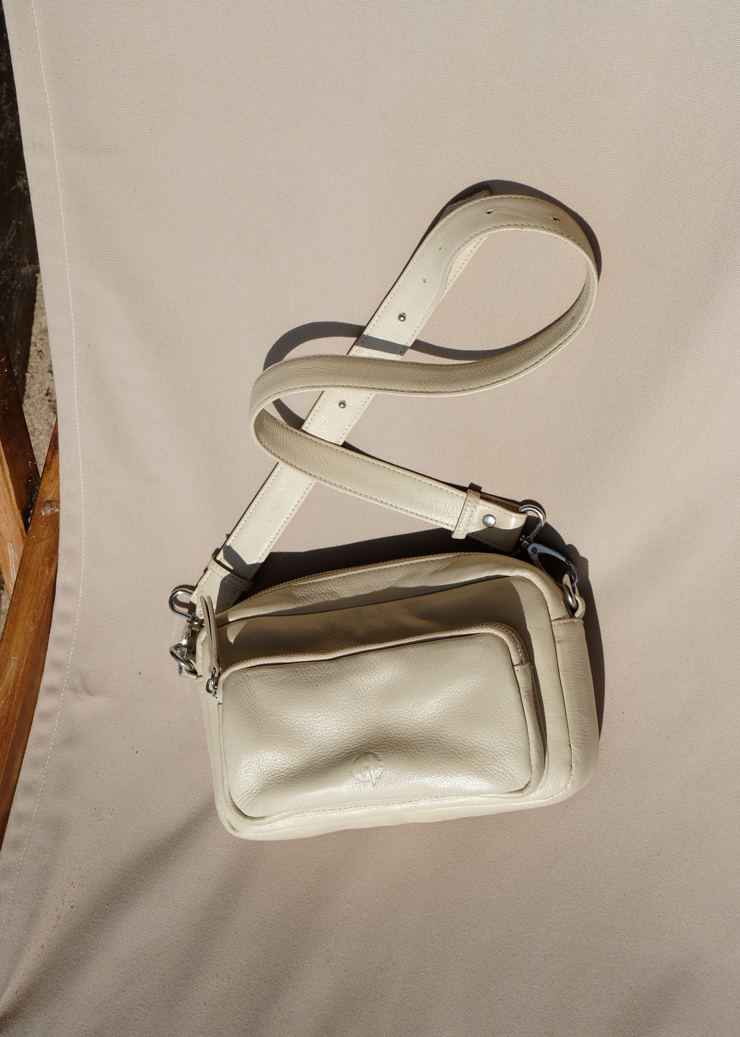 Geneva Cross Body in Creme