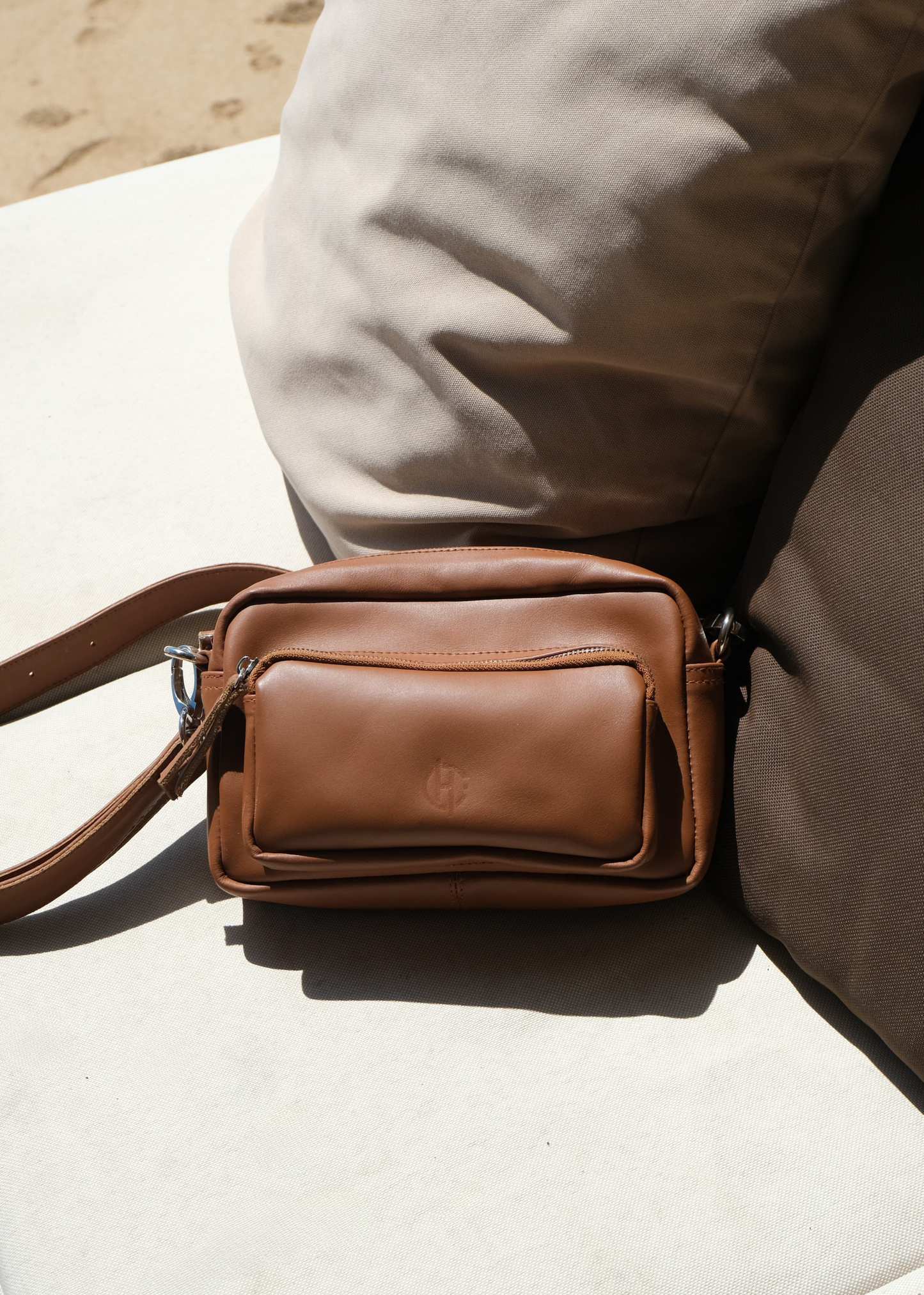 Geneva Cross Body in Brown