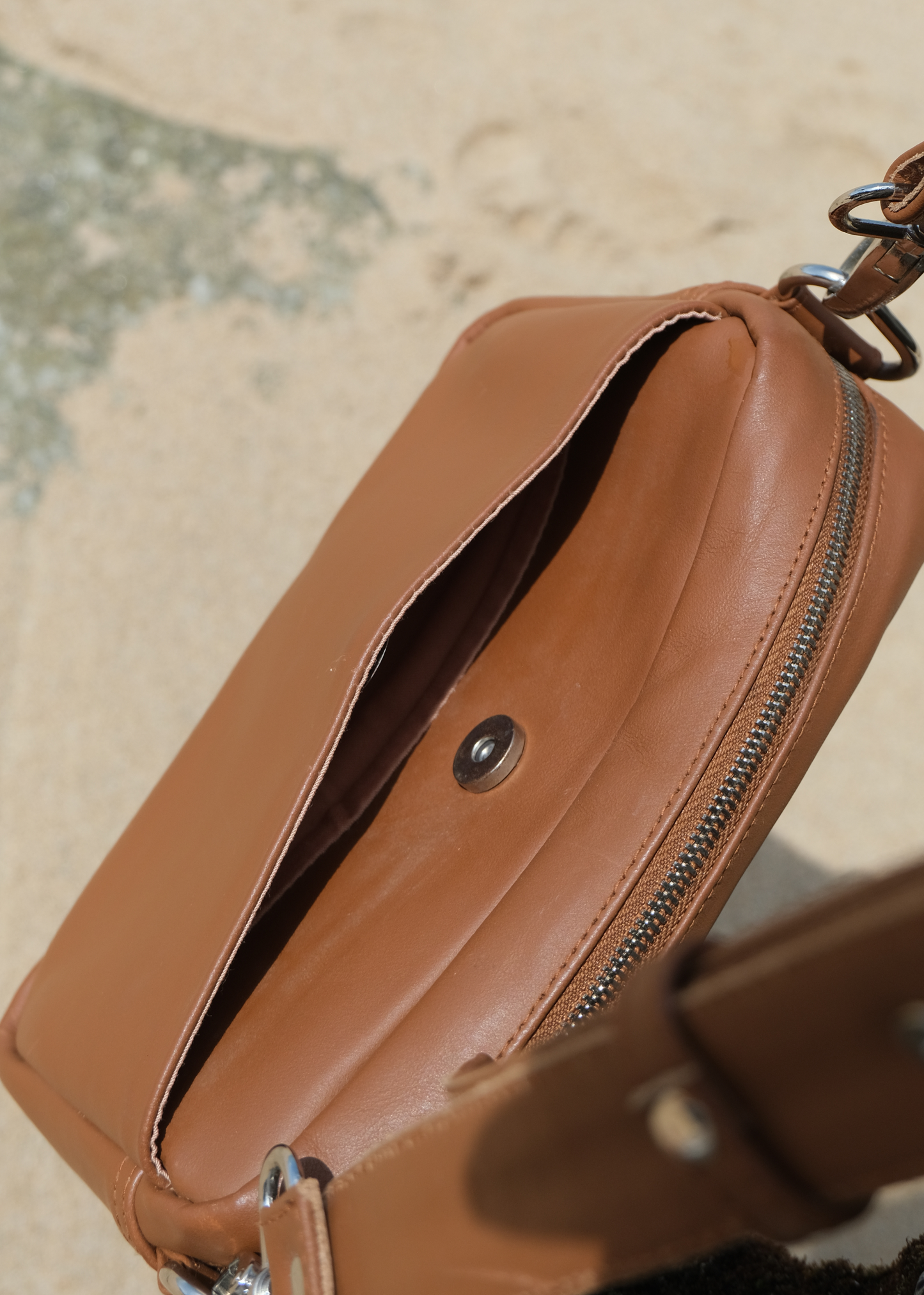 Geneva Cross Body in Brown
