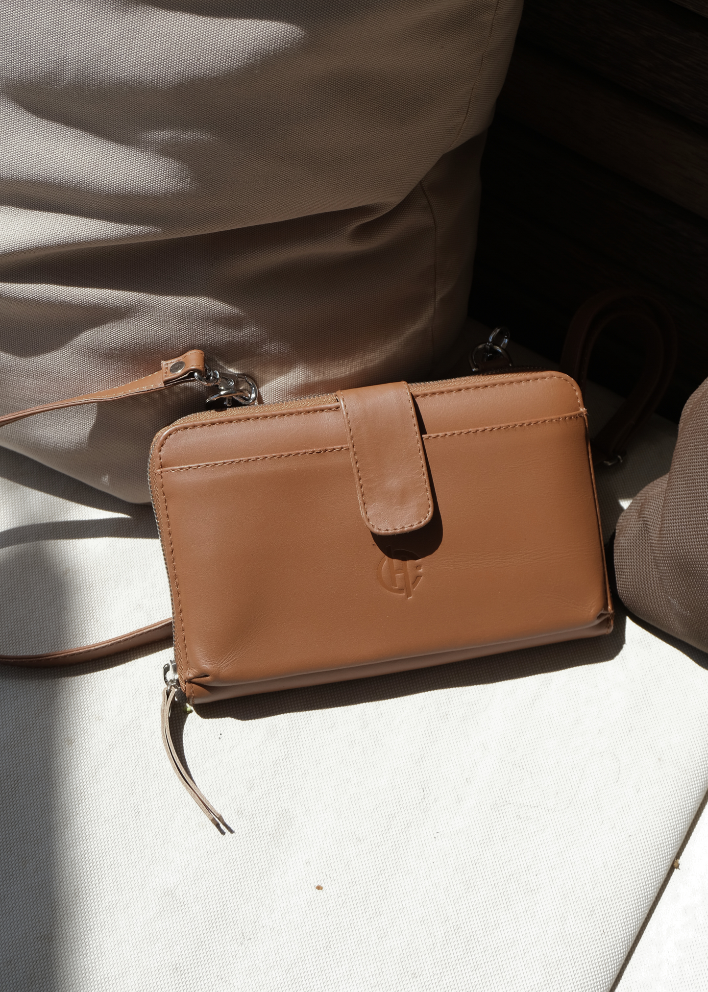 Geneva Wallet Sling in Brown