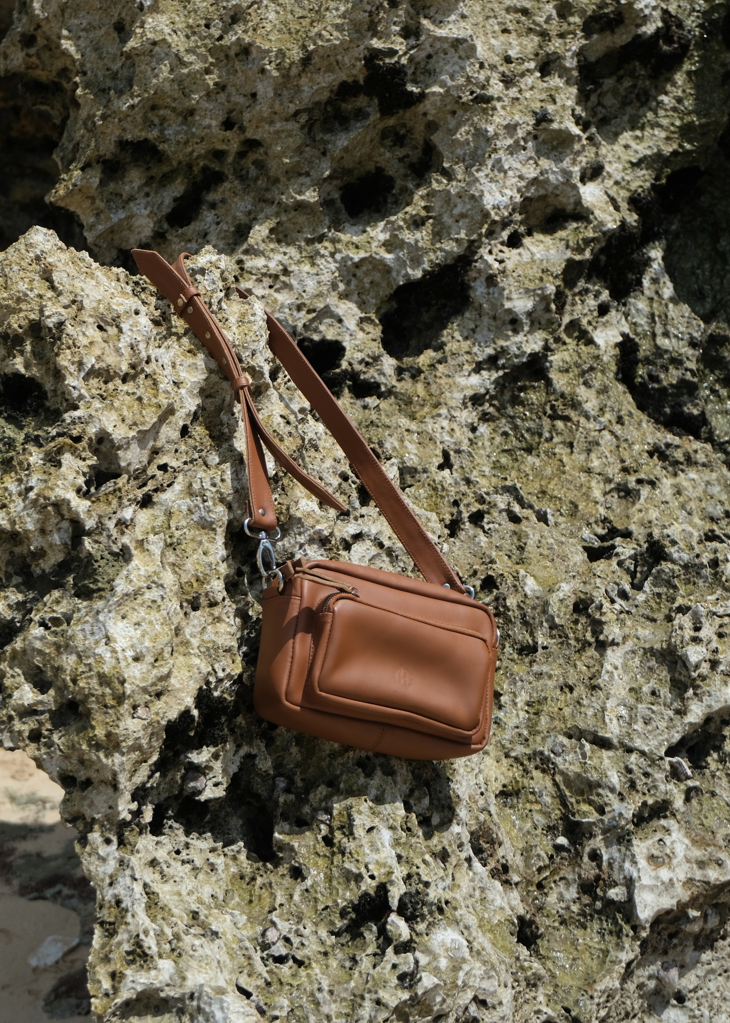 Geneva Cross Body in Brown