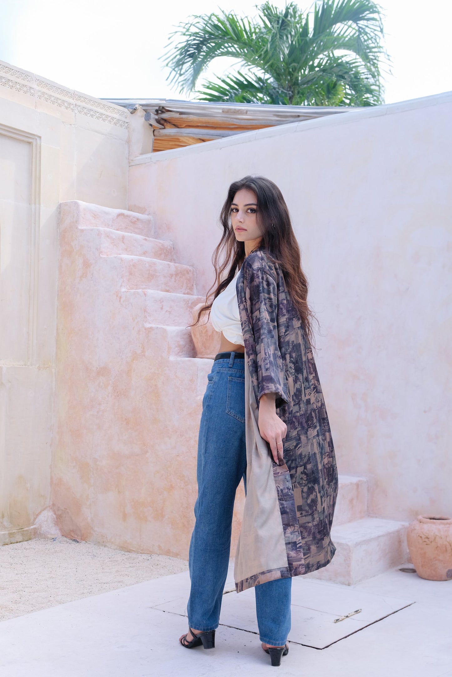 Milan Deep blue and brown Kimono