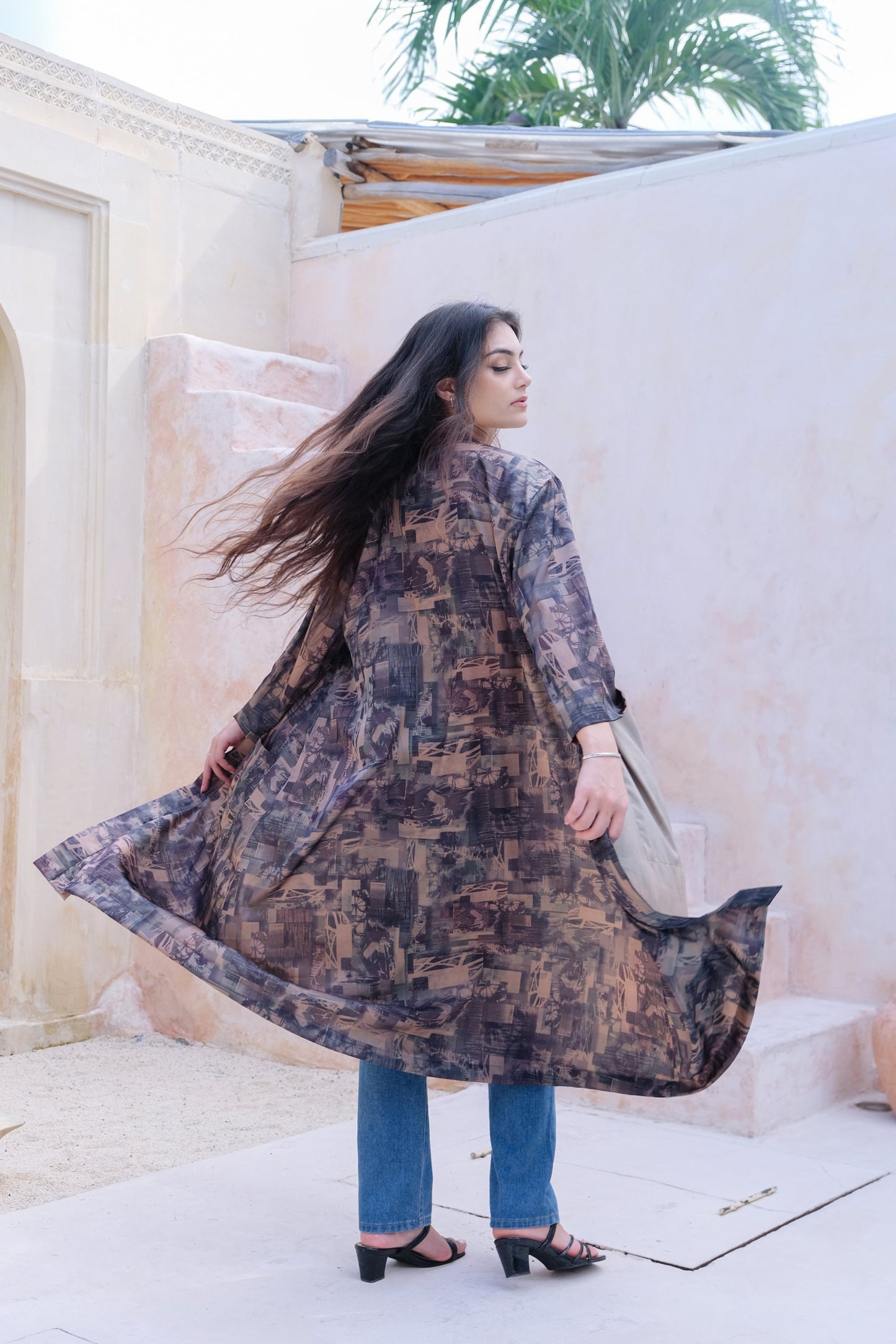 Milan Deep blue and brown Kimono