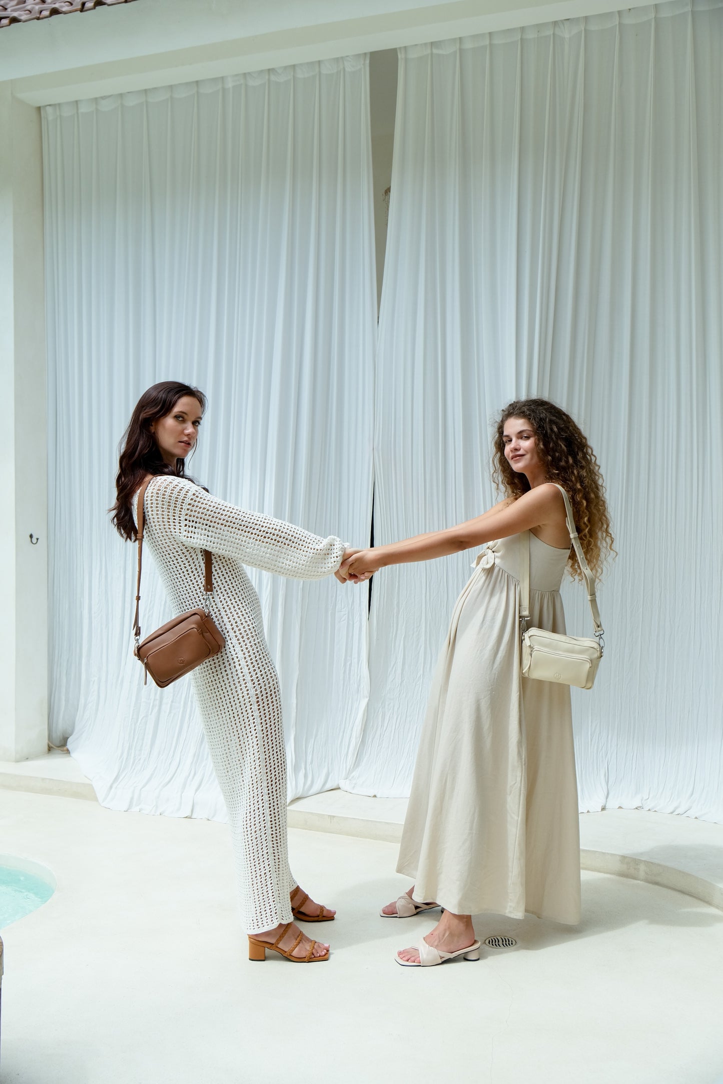 Geneva Cross Body in Creme