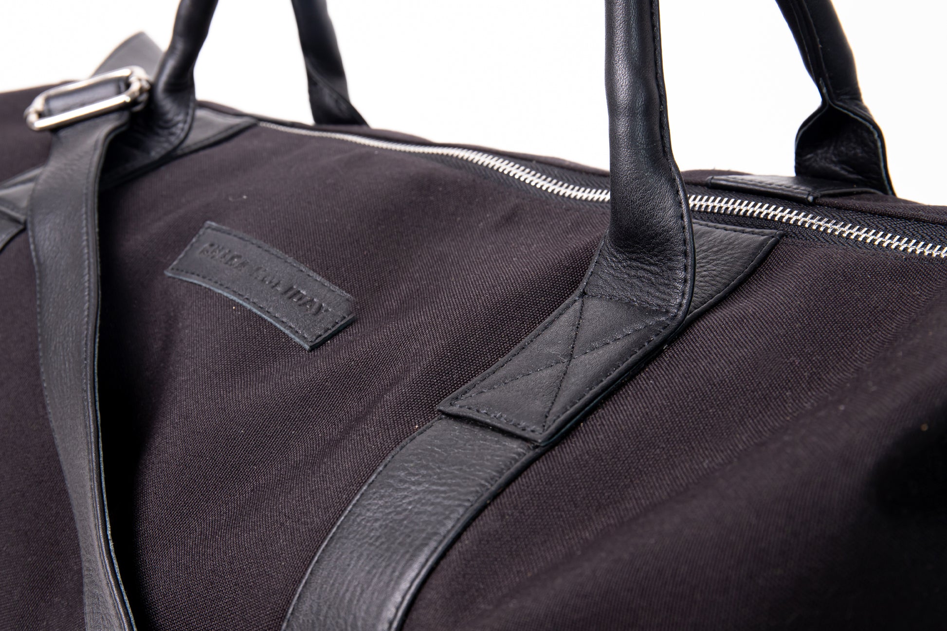 Caba Duffle Weekender Leather Bag in Black