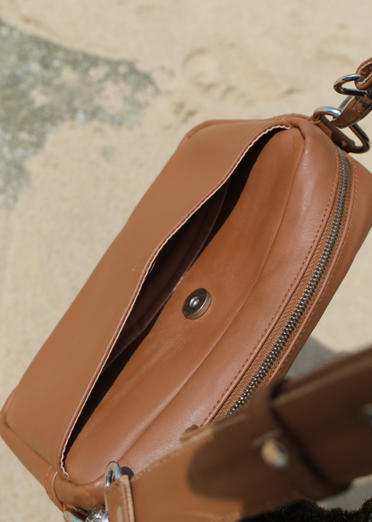 Geneva Cross Body in Brown