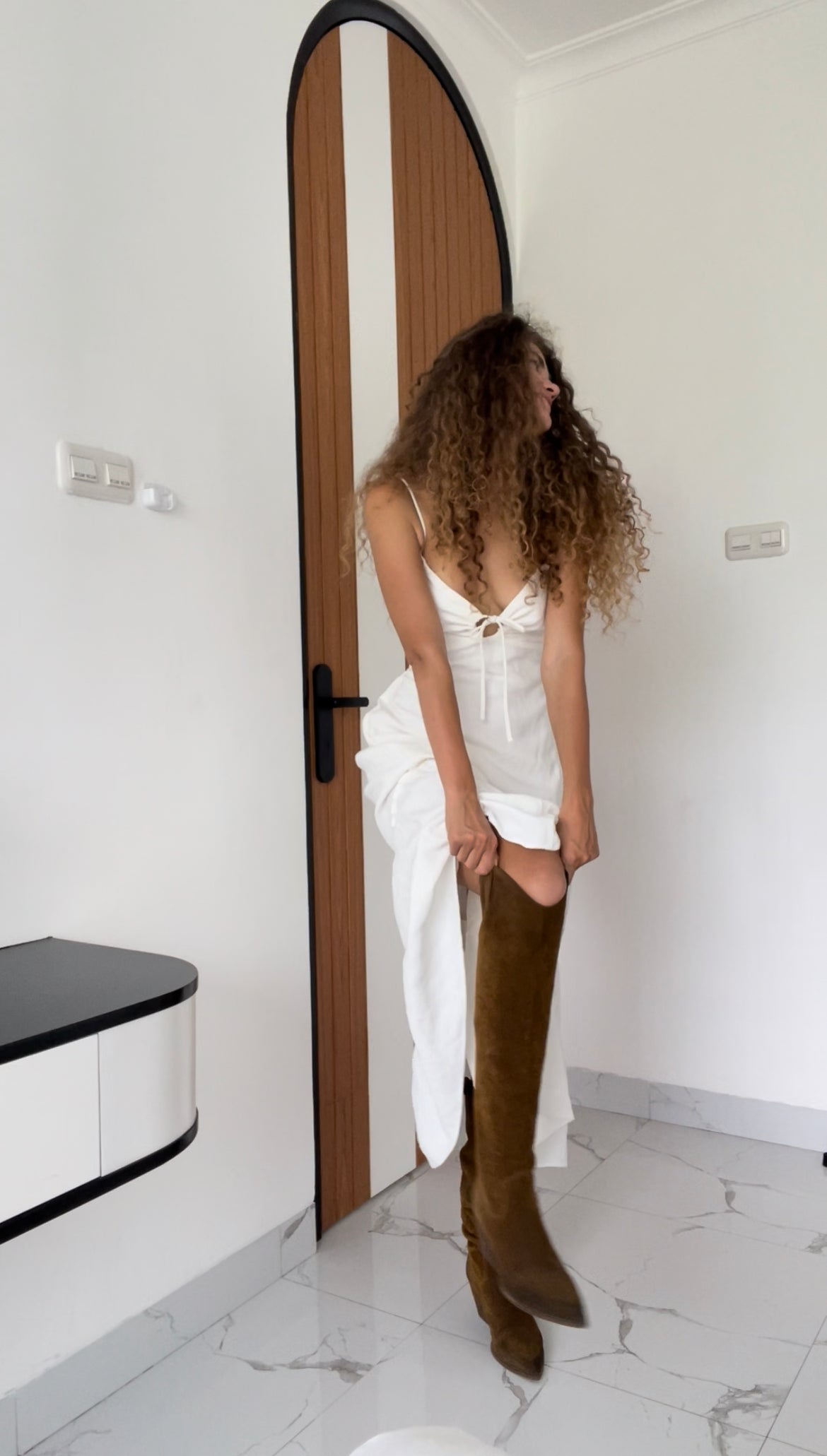 Victoria Dress in White