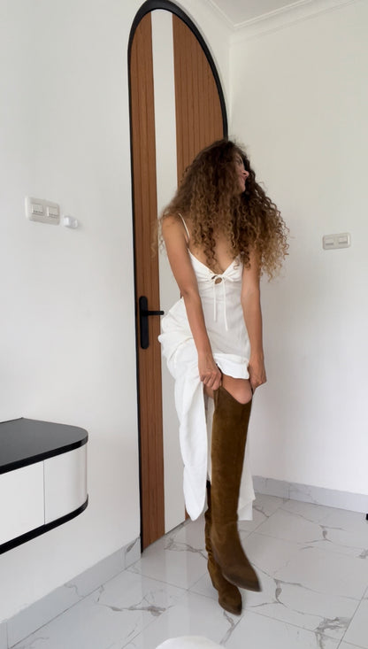 Victoria Dress in White