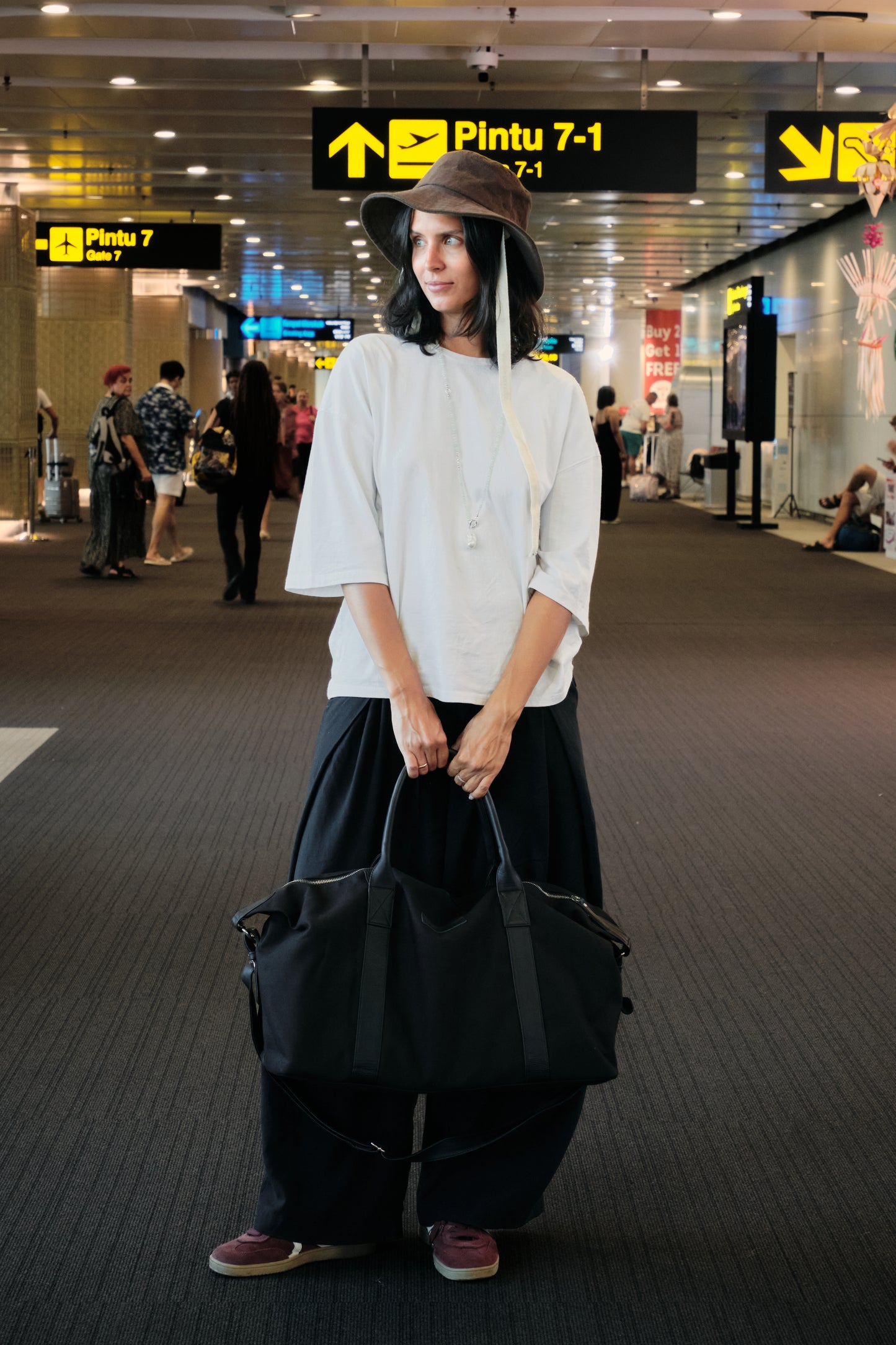 Caba Duffle Weekender in Black