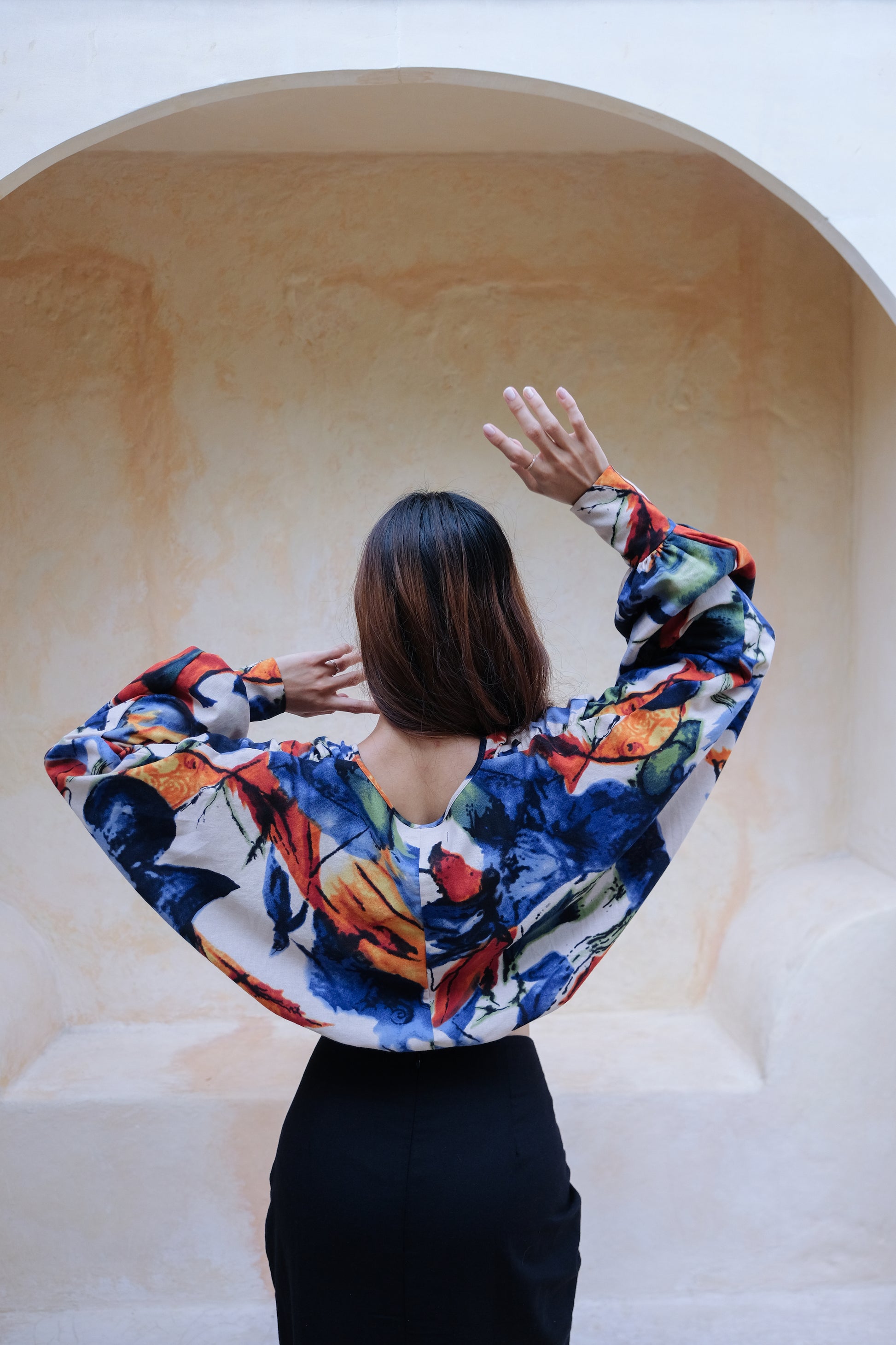 Flores Long Sleeve Jacket Top in Blue