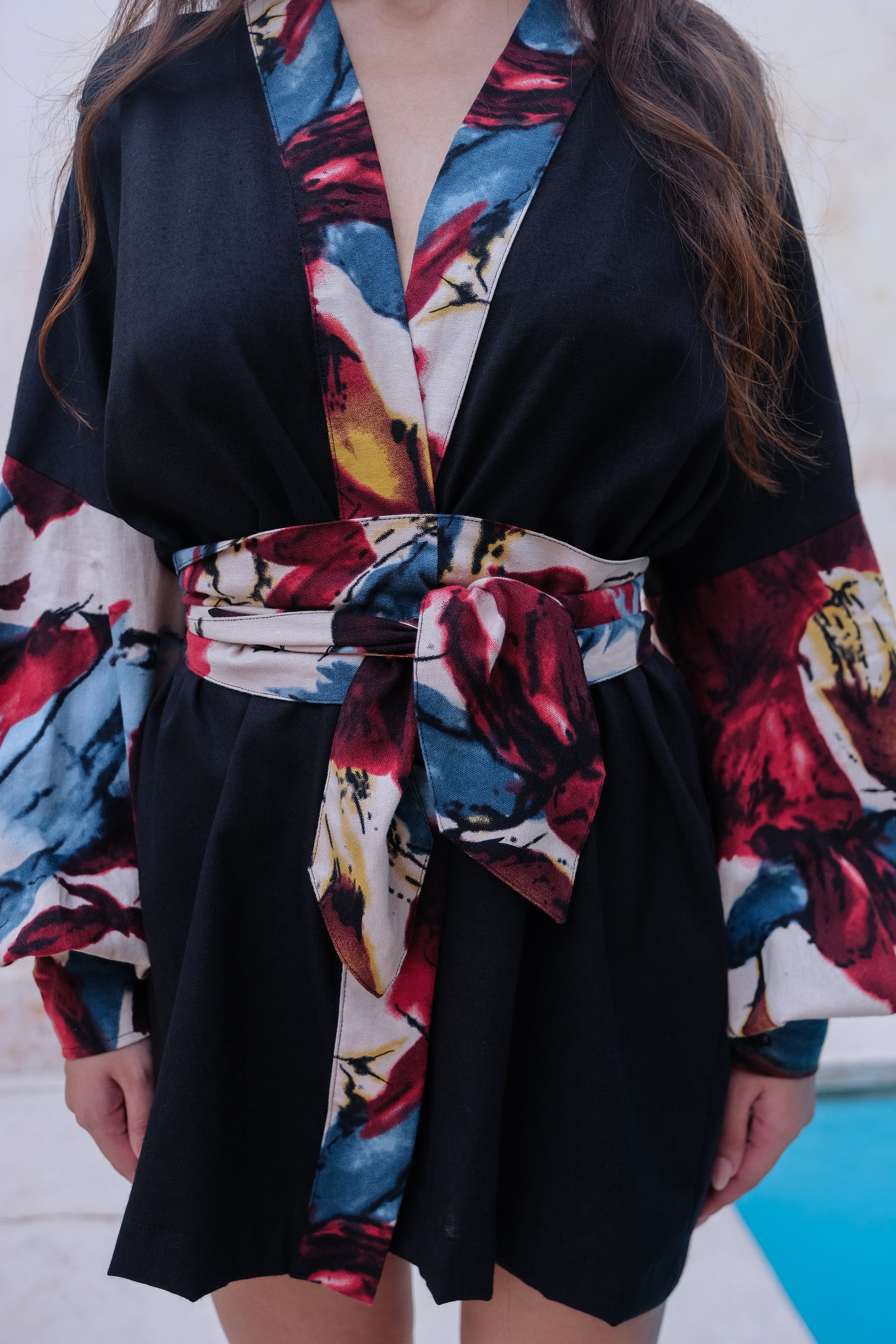 Flores Puff Sleeve Kimono in Blue/Red