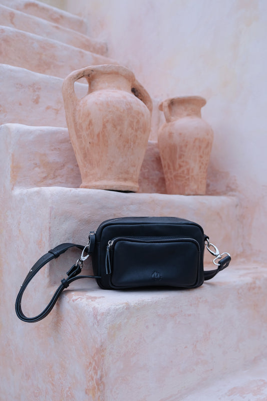 Geneva Cross Body Sling Leather Bag in Black