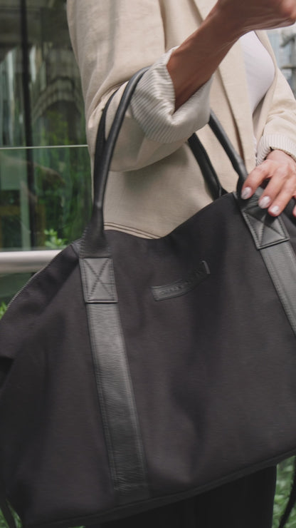 Caba Duffle Weekender in Black